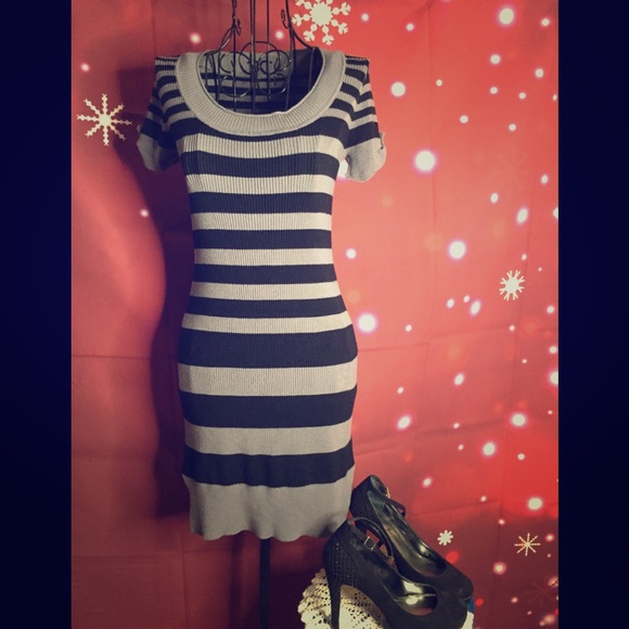 Gray and Black Form fitting sweater dress size M - Picture 1 of 5